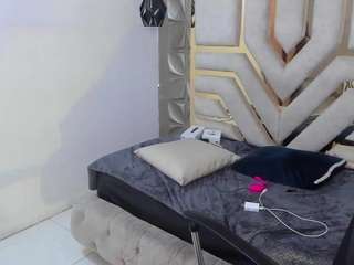 NaraStorn live webcam show