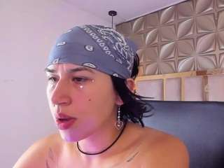 narastorn Live Webcam on CamSoda