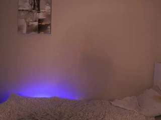 pauline2005 live webcam show
