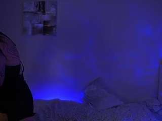 pauline2005 live webcam show