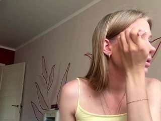 slap my sexy ass =) #shy#new#18#skinny#blonde [75 tokens remaining]