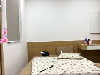 KaY live cam preview