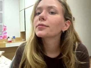 KaY live cam preview