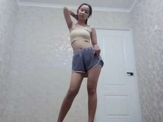 Lily live webcam show