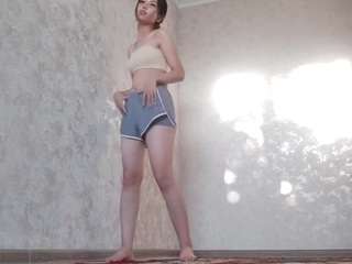 Lily live webcam show