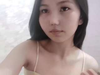 Lily live webcam show