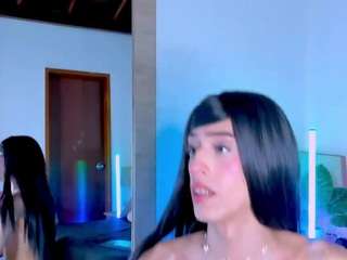 lara-rous Sex Cam Show