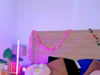 lara-rous Sex Cam Show