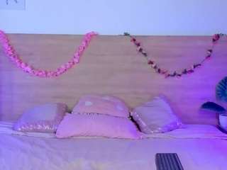 lara-rous Sex Cam Show