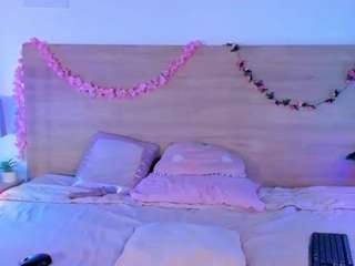 lara-rous's live room