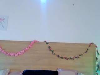 lara-rous live webcam show
