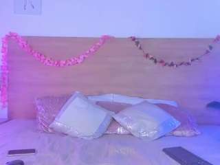 lara-rous live webcam show