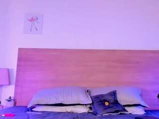 Live cam show with Lara Rous-Pretty