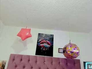 Lux-wish live webcam show