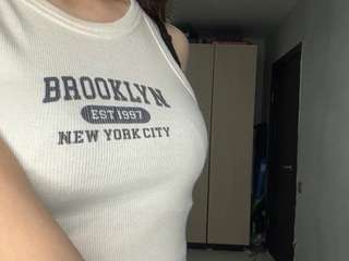 Sondrafausnaugh's cam show statistics and live stream