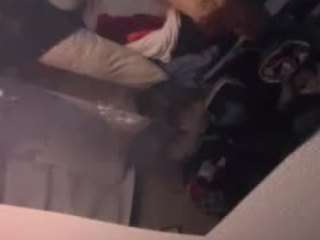 Live cam show with squritmaster