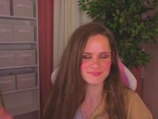 Datsi-benson's cam show statistics and live stream