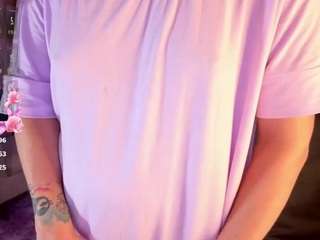datsi-benson Live Webcam on CamSoda