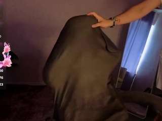 Datsi-Benson live webcam show