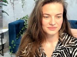 mili-lorans Sex Cam Show