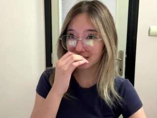 UlrikeLagrange live cam preview
