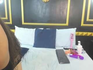 bombom-fox live webcam show