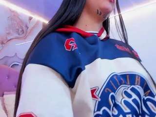 kiara-tay live webcam show