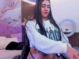 kiara-tay live webcam show