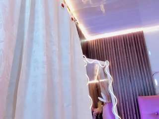 kiara-tay live webcam show