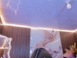 kiara-tay live webcam show