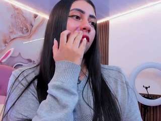 kiara-tay