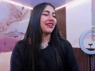 kiara-tay