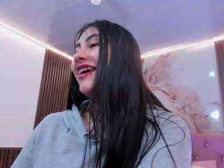 kiara-tay