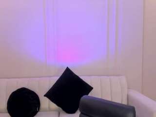Nova Sinclair live webcam show
