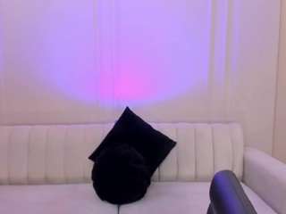 Nova Sinclair live webcam show