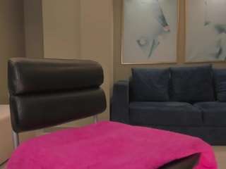 Nova Sinclair live webcam show
