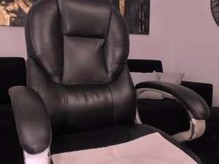 Nova Sinclair live cam preview