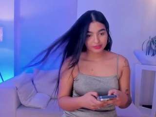 orianasilva Live Webcam on CamSoda