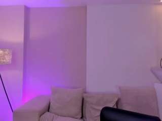 orianasilva Live Webcam on CamSoda