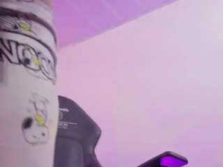 zury-tay live webcam show