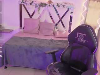 zury-tay live webcam show