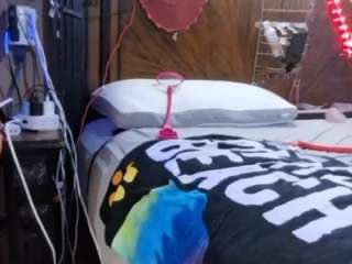 1sweetlips6969's live room