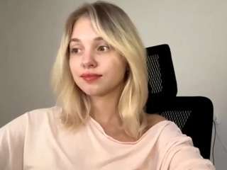 twannasanchec live webcam show