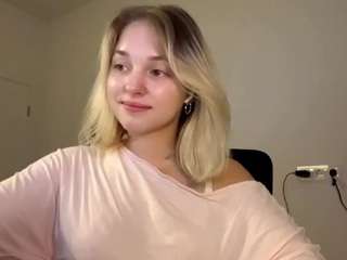 Eve live cam preview