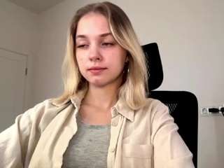 Eve live cam preview