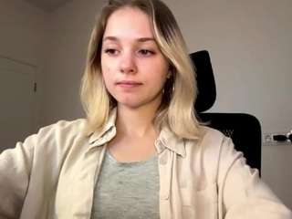 Eve live cam preview