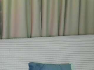 ellierough Live Webcam on CamSoda