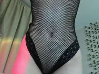 EllieRough live webcam show