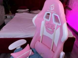 Amellia-Soon live cam preview