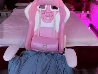 Amellia-Soon live cam preview